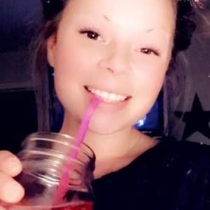 Meet your Posher, Desirae